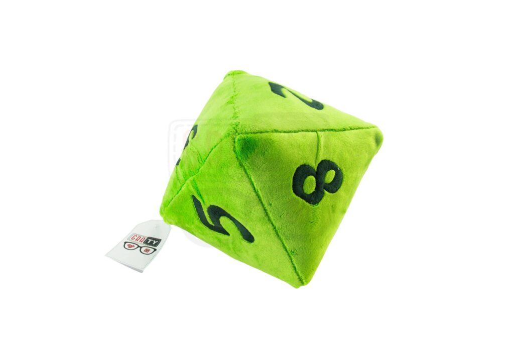 Pluszowa kostka k8 RPG: jasnozielona, dwunastościenna kostka z czarnymi cyframi 5, 6 i 8, z widoczną metką, leżąca na białym tle.