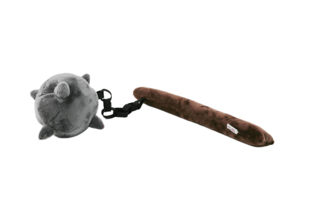 pluszowa broń będąca morgensternem wykonana z miękkiego materiału, o brązowym trzonku z podpiętym czarnym materiałowym łańcuche do któego przymocowana jest pluszowa kula z miękkimi kolcami.